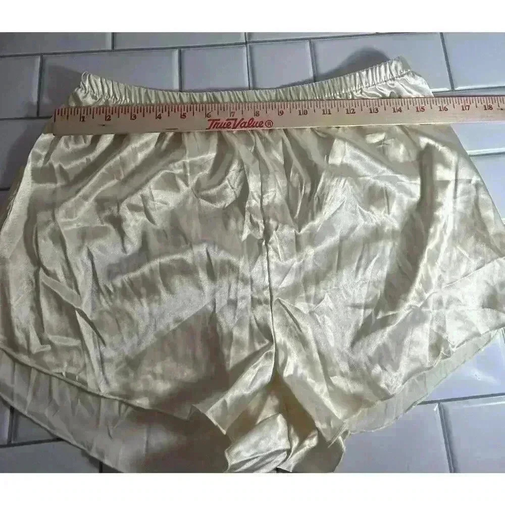 Women's Beige Spaghetti Strap Top Shorts Pajamas L Lounge Wear Large - Picture 8 of 8